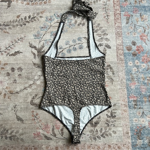 Free People Talk Back Floral Shaping Halter Bodysuit Black NWT Size Medium - Picture 8 of 11